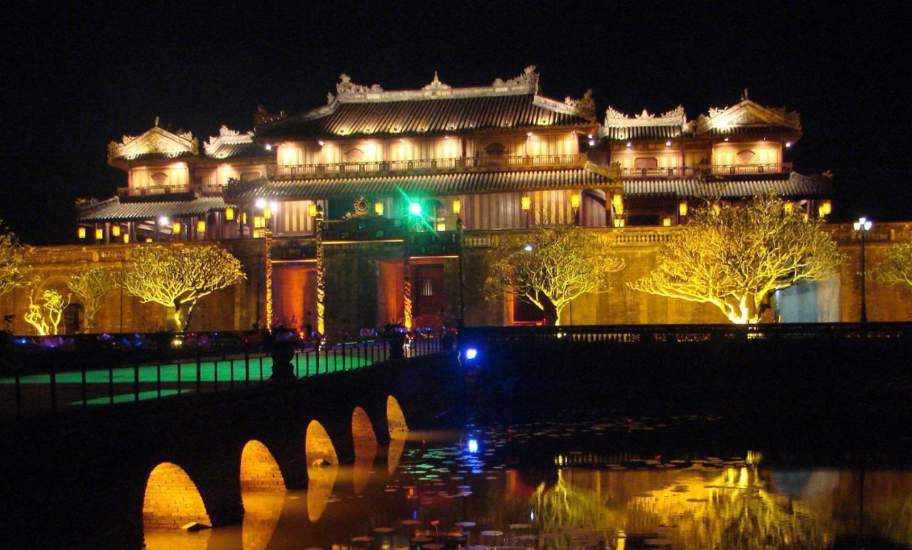 Avon Hotel Хюэ Экстерьер фото